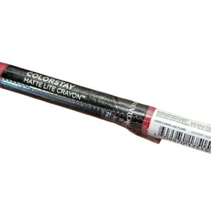 2 x Revlon ColorStay Matte Lite Crayon Lipstick, 009 Ruffled Feathers